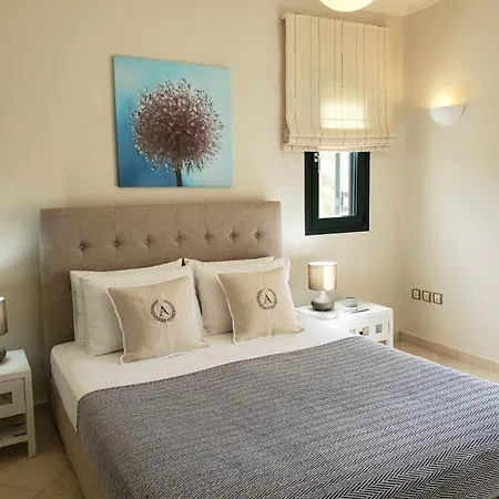 Vinieris Villas - Aktaia فيلة