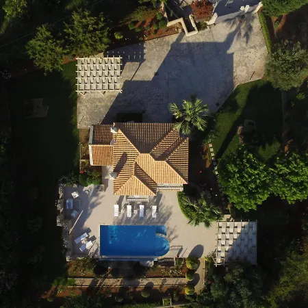 Villa Vinieris Villas - Aktaia