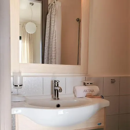 Vinieris Villas - Aktaia Villa Kaligáta